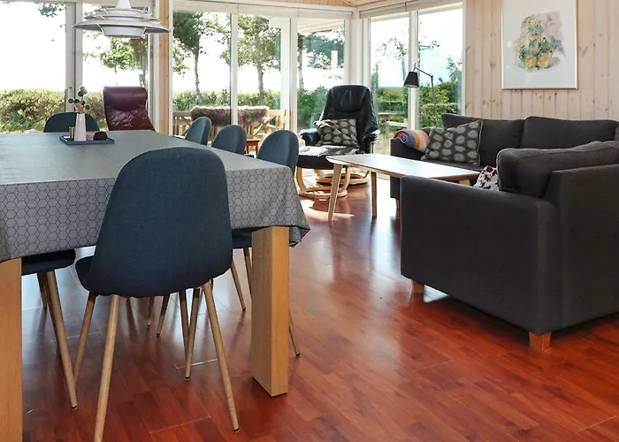 בית נופש 9 Person In